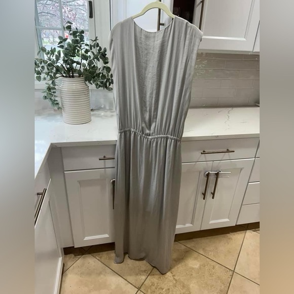 ❌Sold❌Vince drawstring maxi dress. EUC. Size extra small gray - Picture 3 of 3